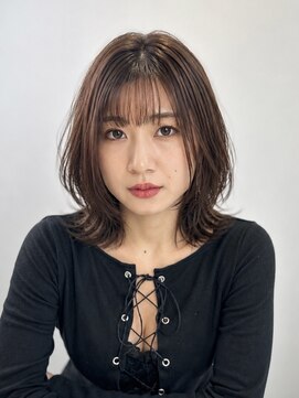 ビービー(BeB) 【新垣】360度盛れる小顔くびれミディ