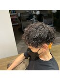 波巻きツイストスパイラル刈り上げセンターパートサーフカール