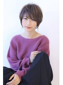 ローライトアッシュブラウン大人かわいい小顔ワンサイドショート