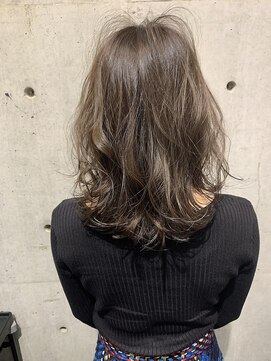 オーク ナチュリ(OAK×NACHUL) くびれレイヤー グレージュ