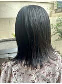 ブルーブラック/暗髪/艶髪/ミディアムボブ/切りっぱなし