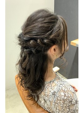 クルル(cururu) お呼ばれヘアセット、ロング、ハーフアップ。