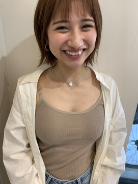 カーム(calm) ★外ハネボブグレーベージュ前髪小顔カットモテ髪