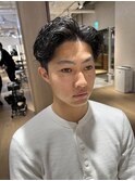 大人メンズの渋めワンカールニュアンスパーマ