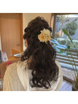 ヘアーロッジ(HAIR ROJJ) 卒業式ヘアーアレンジ