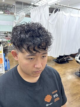 ヘアーサロンセブン スッキリ、ふんわりツーブロ×パーマ