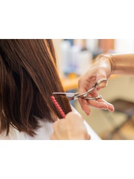 シャンプーから仕上げまで1人のスタイリストが担当☆経験豊富なスタイリストが理想のスタイルを叶えます◎