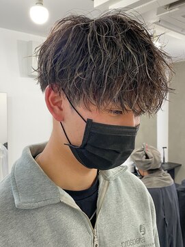 エルマーク 梅田(L-MARK) メッシュハイライトスパイラルパーマツイストパーマツーブロック
