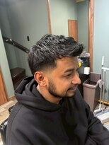 スタンドバーバー 柏(STAND BARBER)&nbsp;MEN’S HAIR/サーフカール/刈り上げセンターパート/柏