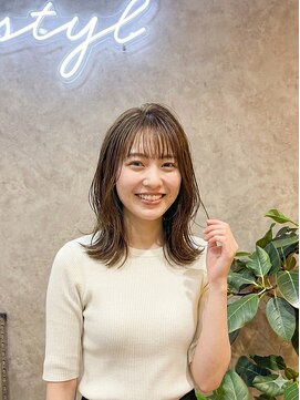 フラクタル(fractal) ナチュラルベージュ×ミディアム