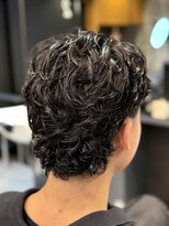 フランクスバーバー アンド ビアークラブ(FRANK'S BARBER and BEER CLUB)&nbsp;MEN’S HAIR/サーフカール/刈り上げセンターパート/有楽町