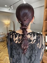 ハク メゾン(HaKU maison)&nbsp;タイトローポニー/タイトあみ下げアレンジ/結婚式お呼ばれヘア