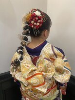 ラポール 蟹江(RAPPORT)&nbsp;【七五三】特別な日を彩る華やか和装アップスタイル