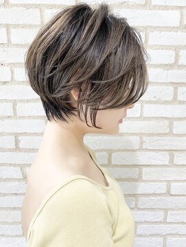 アンド ストーリーズ(&STORIES) ショートボブ/デザインカラー/ローライト/外ハネボブ