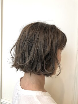 カシータ ヘア リゾート イオンモール熱田店(Casita hair resort) 動きを出したボブ×アッシュグレー