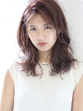 アーカイブ(archive) ピンクブラウンウルフレイヤー『archive』無造作かきあげバング