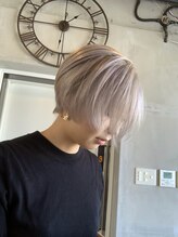 ハイトーンカラーの代名詞、ホワイト系も、、、☆