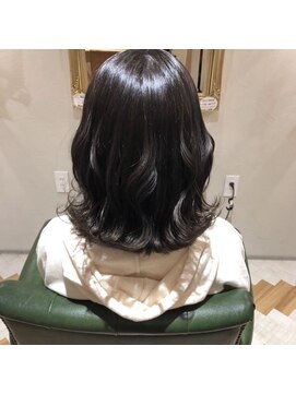 カーム(calm) オリーブグレージュ