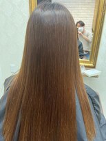 クラッチ 博多(CLUTCH)&nbsp;大人可愛い小顔美髪ツヤ髪シンプルストレート髪質改善A3