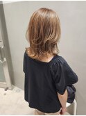 大人レイヤーカット×白髪ぼかしハイライト