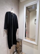 【皆様にリラックスしていただく為に、IGGY専用のガウンをご用意】