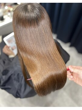 イリス 高槻店 【最上級】プレミアム髪質改善カラーエステ