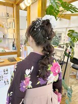 ギャラクシー ヘアードレッサーズ(galaxy hairdressers)&nbsp;卒業式ヘアアレンジ着付けポニー編みおろし