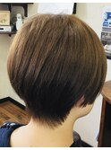 ショートスタイル × ライトカラー