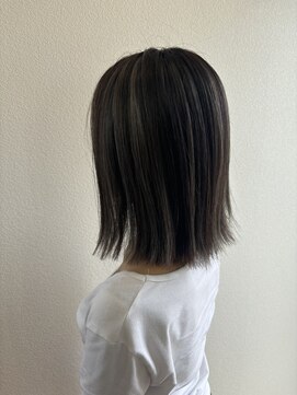シン(SHIN) 切りっぱなしbob×ハイライト