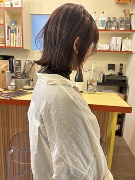 ヒントステーション(HINTSTATION) 〈浅草 半個室〉切りっぱなしボブ/オリーブグレージュ