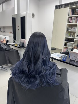 アライブ ハラジュク(ALIVE harajuku) 【ALIVE yu-ki 色落ちシルバーのバレイヤージュ】