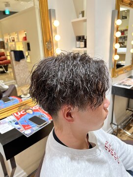 コワファースト  させぼ五番街店(COIFF1RST) 波巻きパーマ×センターパート☆