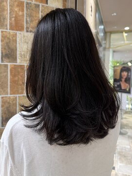 ピークアブー アヴェダ アトレ恵比寿(PEEK-A-BOO AVEDA) ロブレイヤー/グレージュカラー