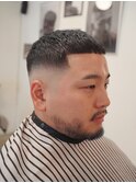 フェード スキンフェード クロップ メンズヘア バーバー