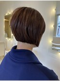 大人女性のための、上品な艶と洗練されたオーダーメイドショート