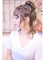 メイズ(MAZE)&nbsp;【メイズ東中野・鍛原志行】編みこみハーフおだんご