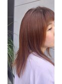 ヘルシーカラーで好感度アップのストレートヘアー