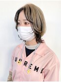 ダブルカラーピンクベージュカラーケアブリーチウルフカット
