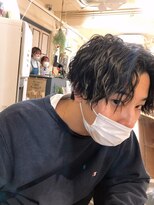 テトラ バイ ネオリーブ 横浜西口店(tetra by neolive)&nbsp;横浜★縦落ち慧スパイラルパーマ