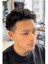 フランクスバーバーリザーブ 人形町店(FRANK’S BARBER RESERVE) アップバングサイドグラデーションパーマ y