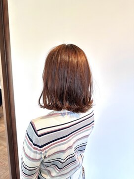 グート ヘアーメイク(gut HAIR MAKE) ミディアムボブ ピンクブラウン 外ハネ