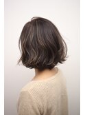 白髪ぼかしハイライト 脱白髪染め ボブ ショートボブ イルミナ