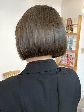 イデアル(Ideal) ボブ/ミニボブ/切りっぱなしボブ/外ハネ/外ハネボブ/韓国