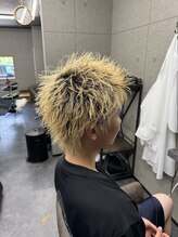 リベルタ(Liberta.) 金髪スパイキーショート