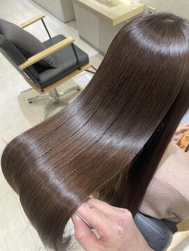 ジーナ 福岡天神(Zina) ＊2025年の艶髪はzina福岡天神で♪＊髪質改善トリートメント