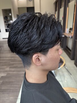 ヴァンカウンシル Kuwana(VAN COUNCIL) 毛流れセンターパート