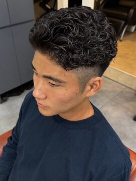 キングオブヘアバイノイズアンドフィフス 京都駅前店(KING of hair by NOISM&fifth) 京都メンズカットメンズパーマ波巻きスパイラルパーマツイスパ