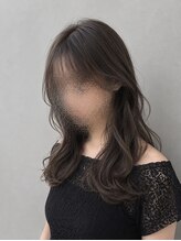 コカ(CoKa)&nbsp;柔らかさと透明感を両立したアッシュブラウン