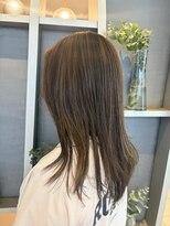 ヴィサージュプラス(VISAGE plus)&nbsp;艶カラー×ハイライトで透明感大人ヘア