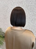 ベルフェミンミエル&nbsp;シルエットが綺麗なボブスタイル
